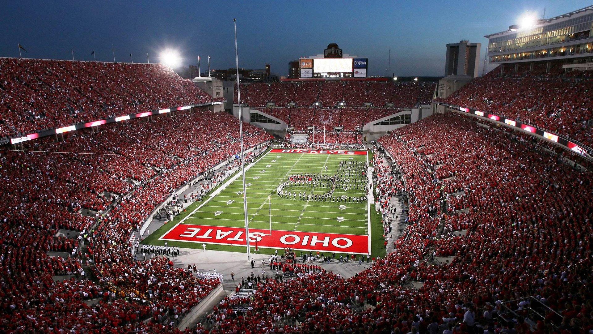 惊天绝杀！勇士末节逆转20分劣势，库里压哨三分终结比赛