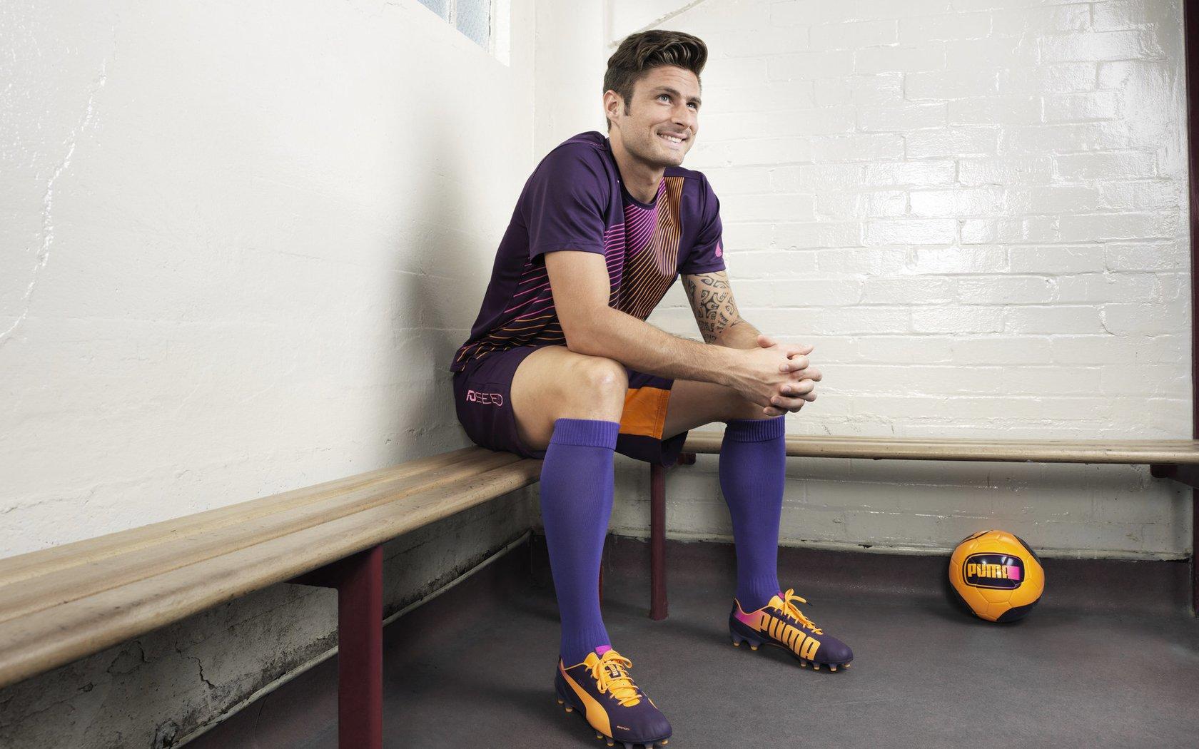 库里狂飙50分创纪录，勇士力克强敌延续连胜势头