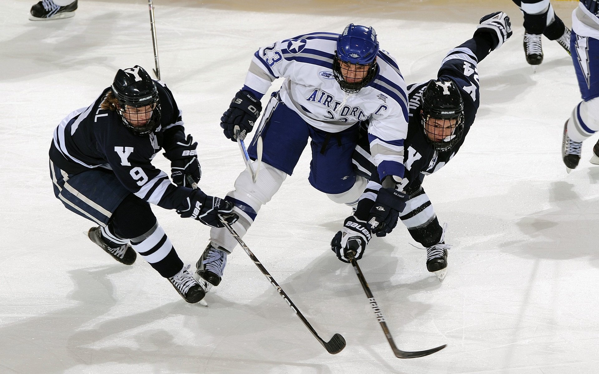 抢七大战惊心动魄，年轻小将逆转夺冠创历史